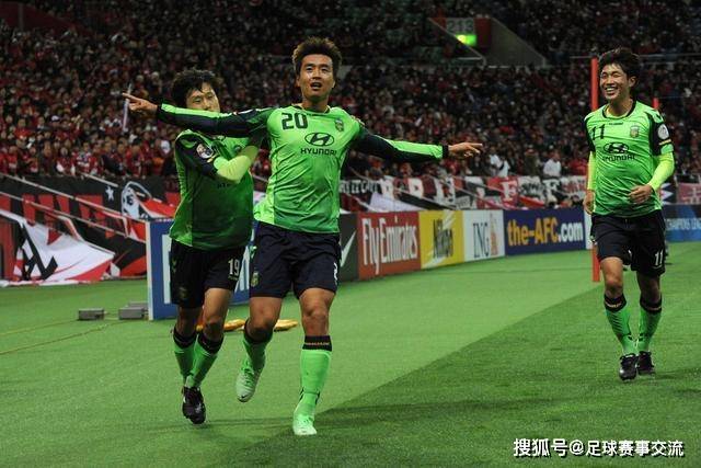 那不勒斯嫌加纳乔太贵 求购多特边锋阿德耶米